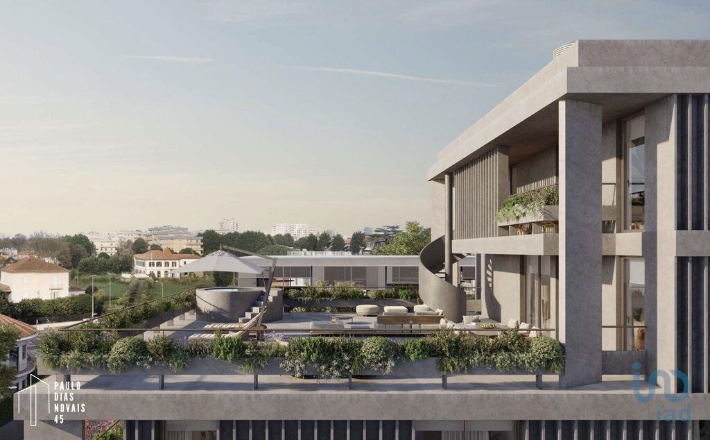 3 bed Apartment in Porto