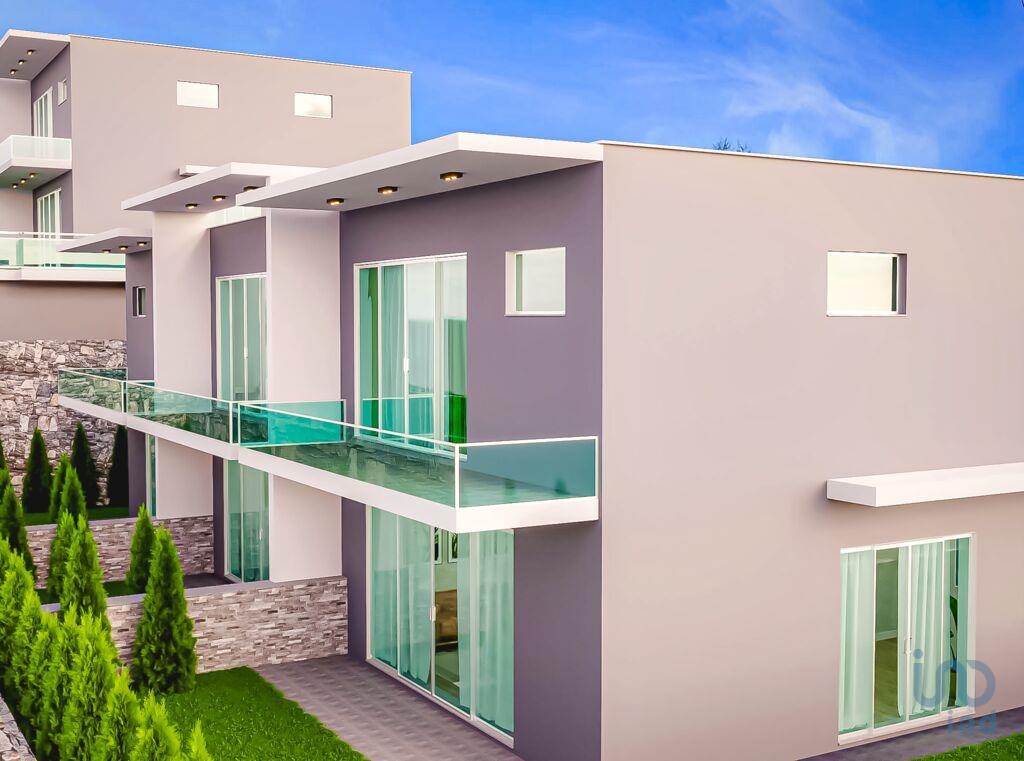 3 bed Villa in Santa Cruz, Madeira