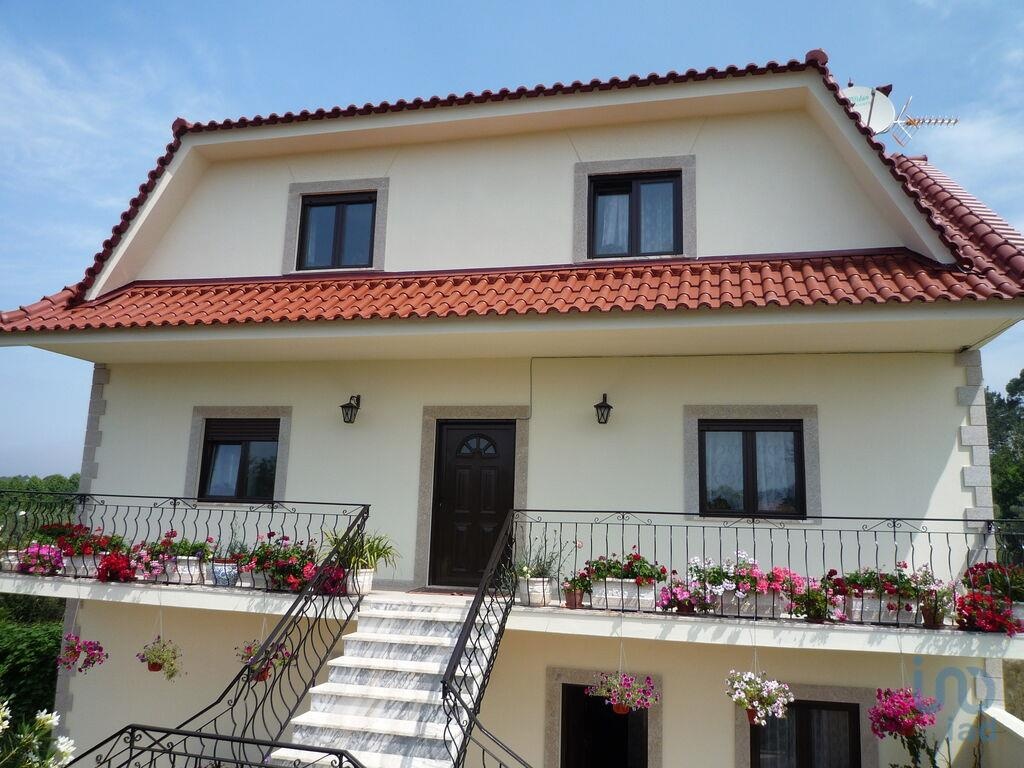 6 bed Villa in Viana do Castelo