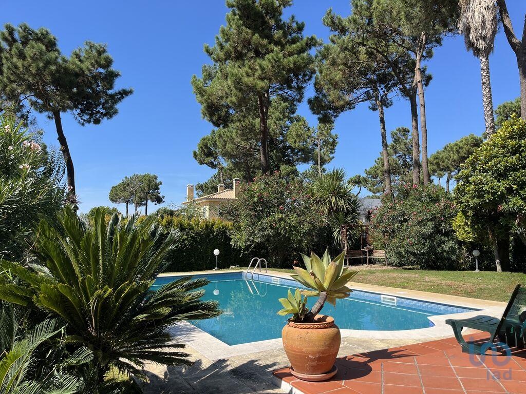 5 bed Villa in Almada, Setúbal