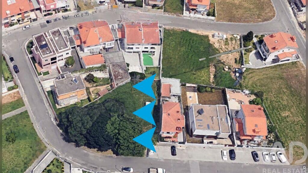 Plot / Land in Vila Nova de Gaia, Porto