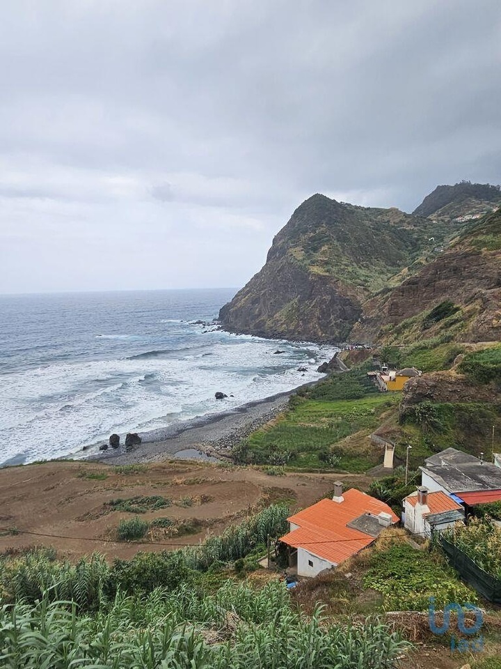 Perceel / Land in Machico, Madeira