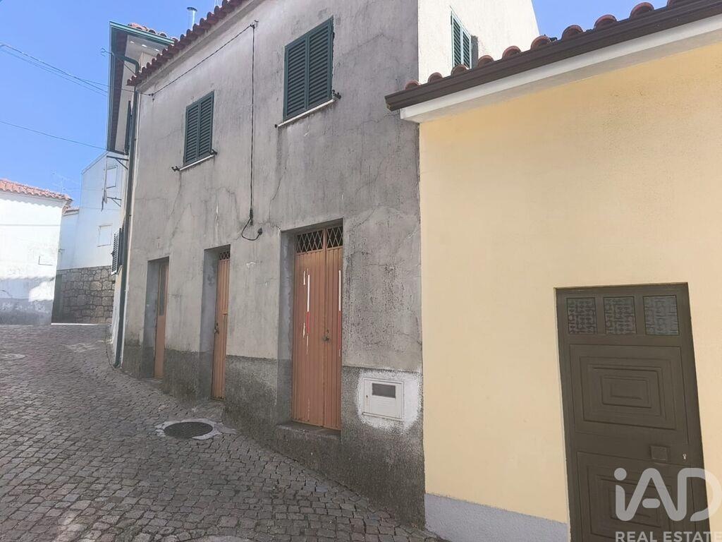 3 bed Villa in Tábua, Coimbra