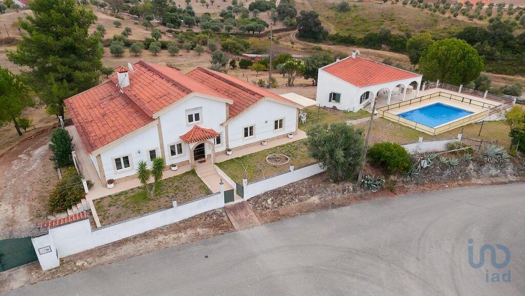6 bed Villa in Santarém