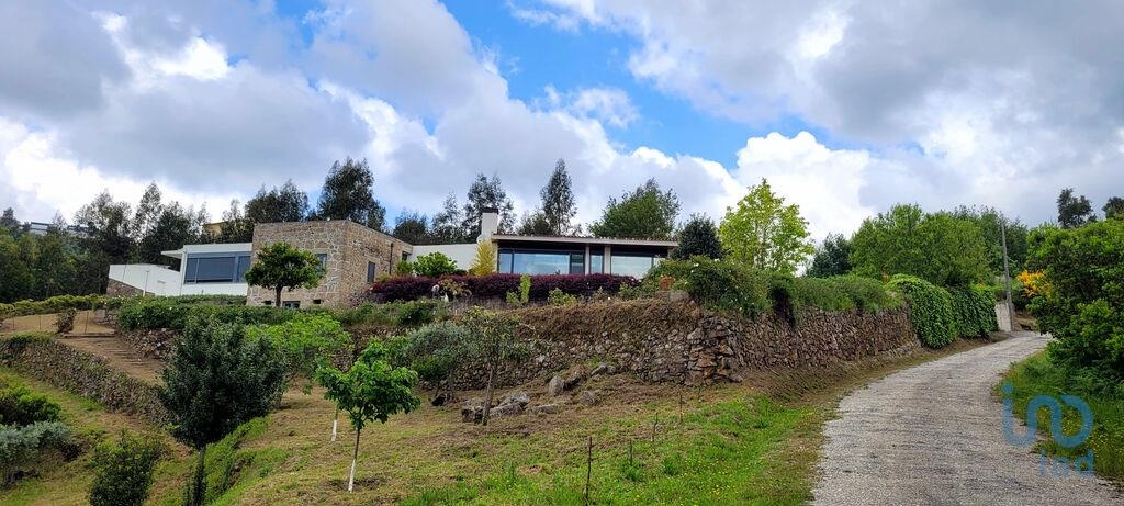 3 bed Villa in Oliveira do Hospital, Coimbra