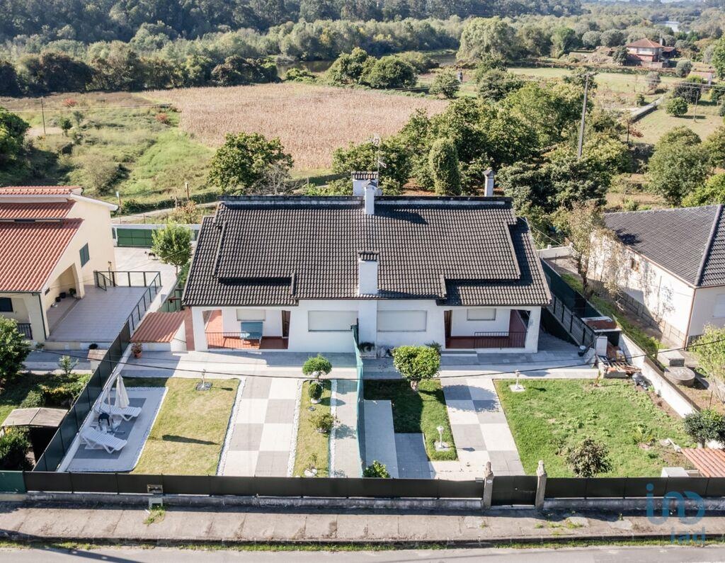 5 bed Villa in União das freguesias de Arcos de Valdevez (São Paio) e Giela, Arcos de Valdevez, Viana do Castelo