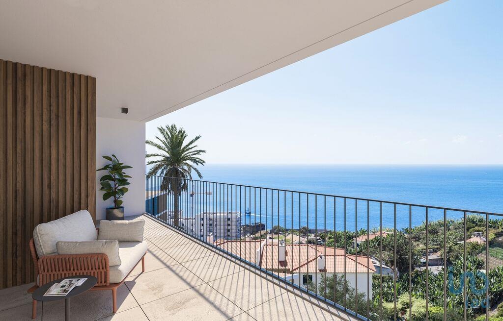 3 bed Appartement in Câmara de Lobos, Madeira