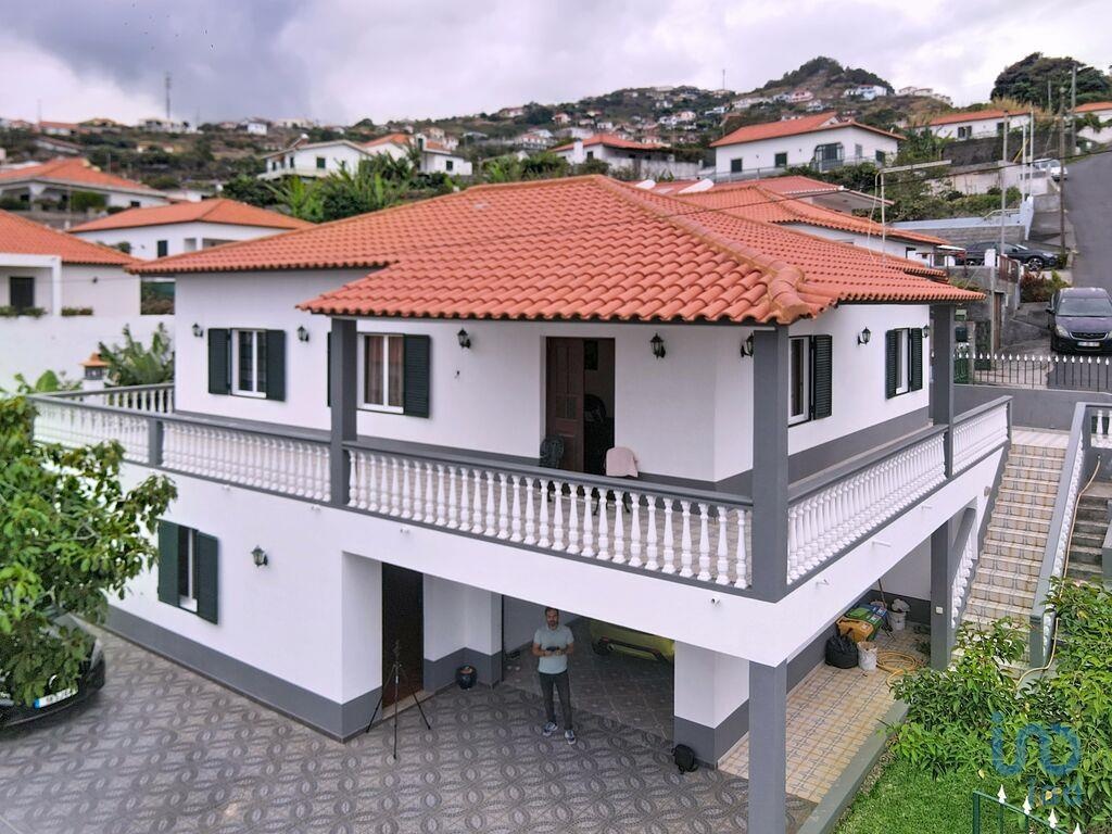 2 bed Villa in Santa Cruz, Madeira