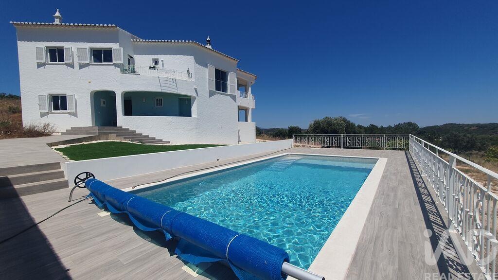 4 bed Villa in Lagos, Western Algarve