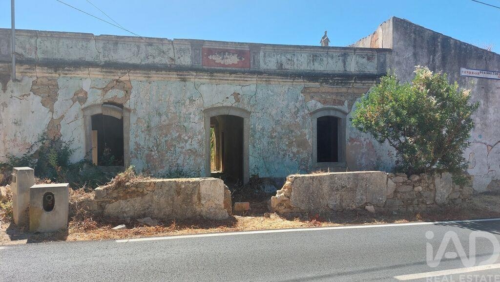 3 bed Villa in Faro, Central Algarve