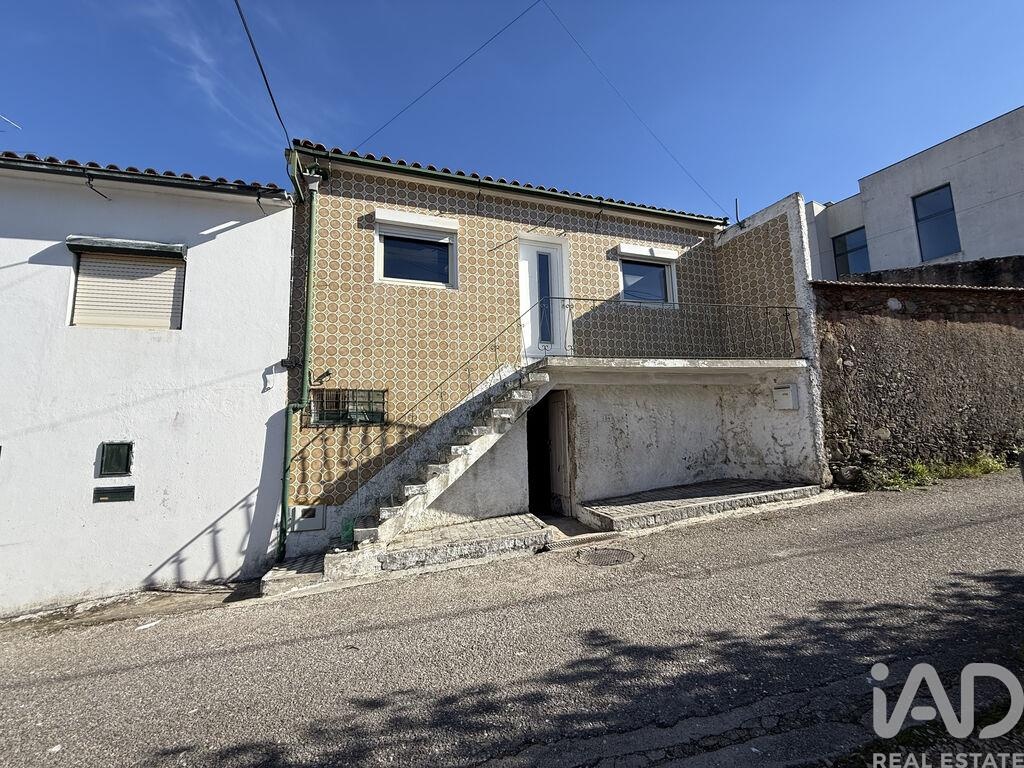 3 bed Villa in Miranda do Corvo, Coimbra