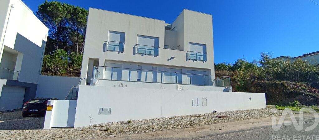 4 bed Villa in Coimbra