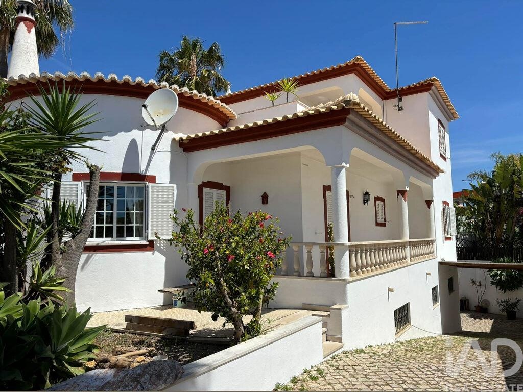 6 bed Villa in Silves, Western Algarve