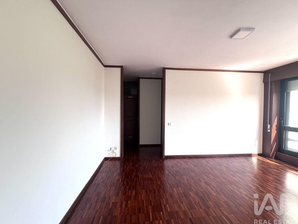 2 bed Apartment in Porto
