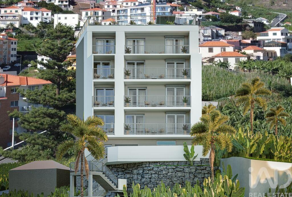 2 bed Appartement in Câmara de Lobos, Madeira