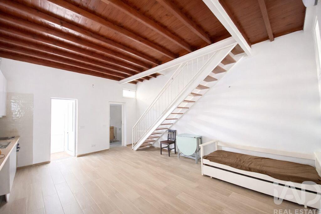 2 bed Villa in Faro, Central Algarve