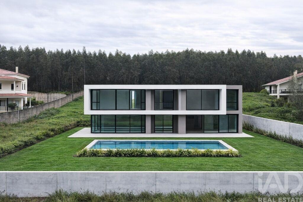 Plot / Land in Cadaval, Lisboa