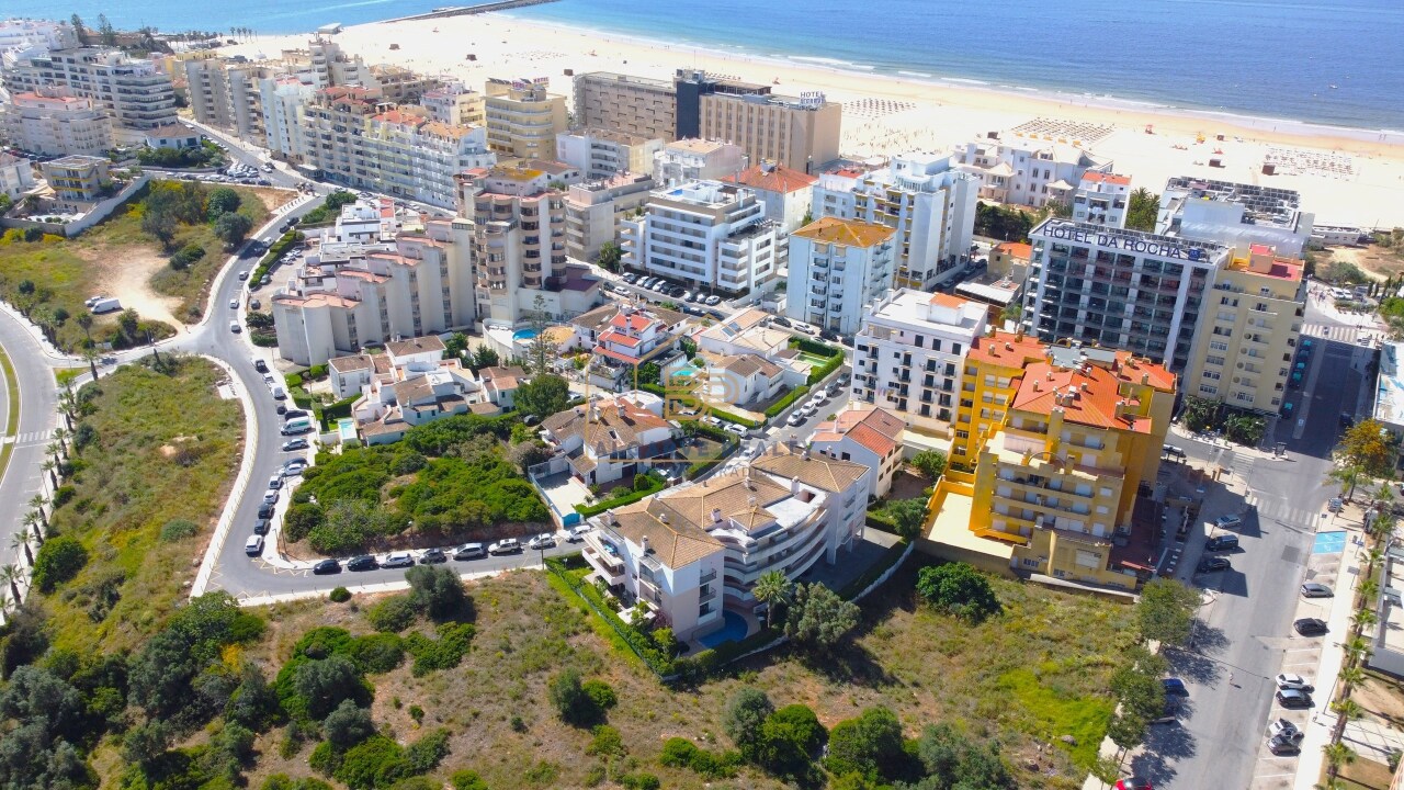 2 bed Apartment in Portimão, Western Algarve