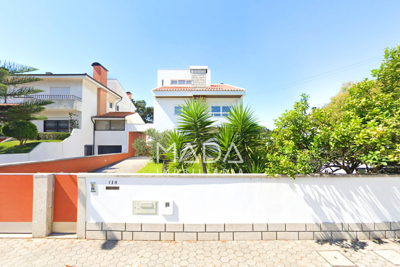 4 bed Villa in Canelas, Vila Nova de Gaia, Porto