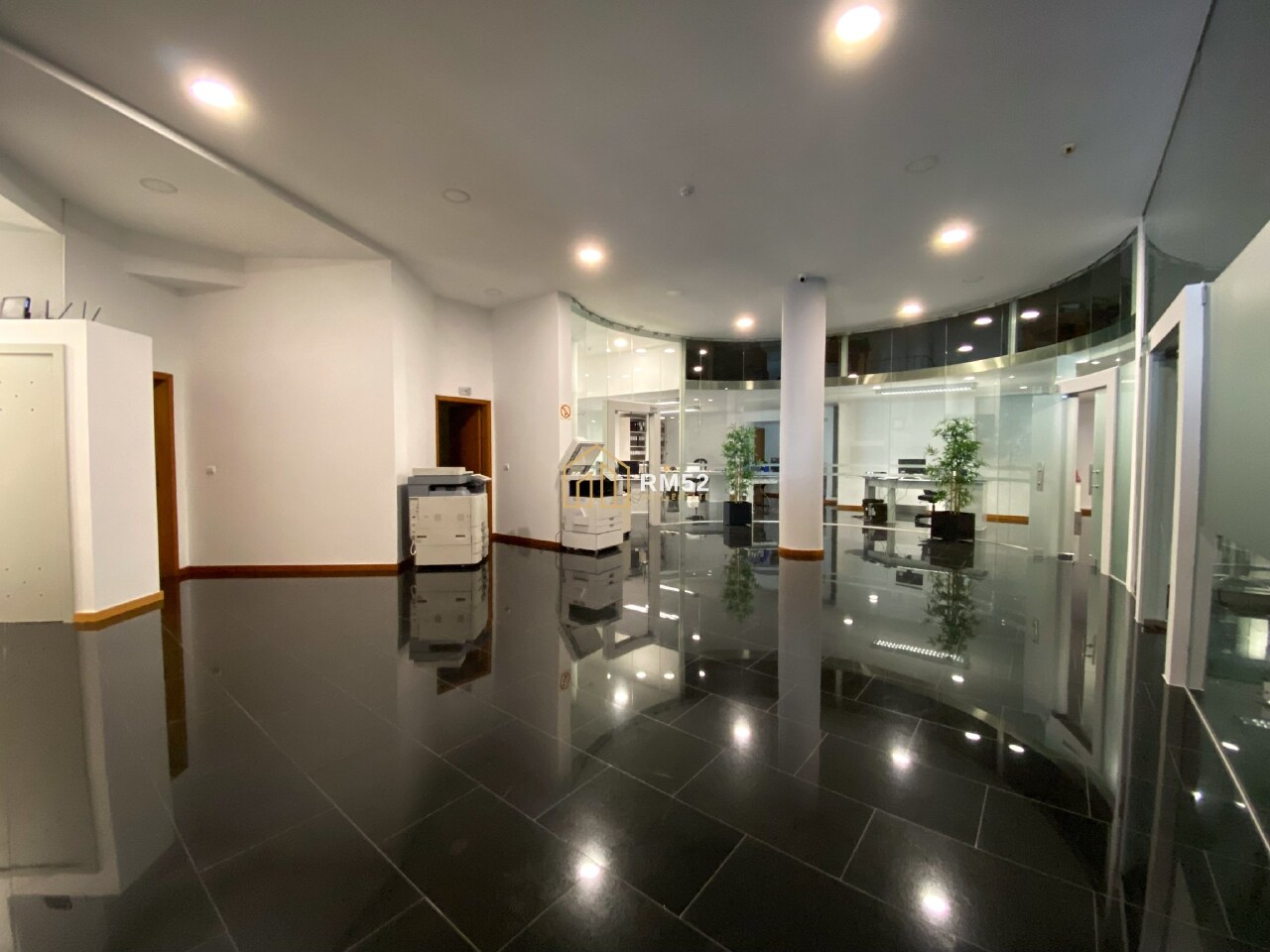 Commercieel / Zakelijk in Câmara de Lobos, Madeira