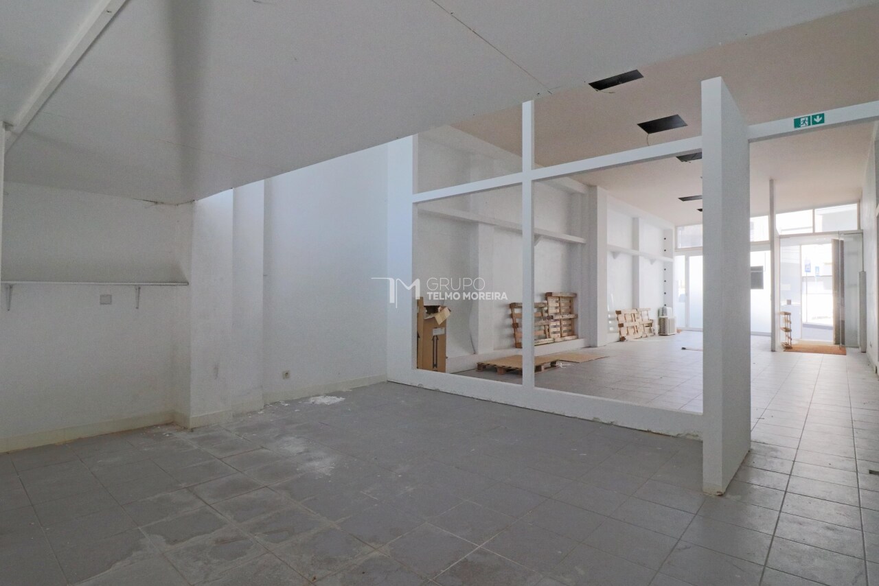 Commercial / Business in São João da Madeira, Aveiro