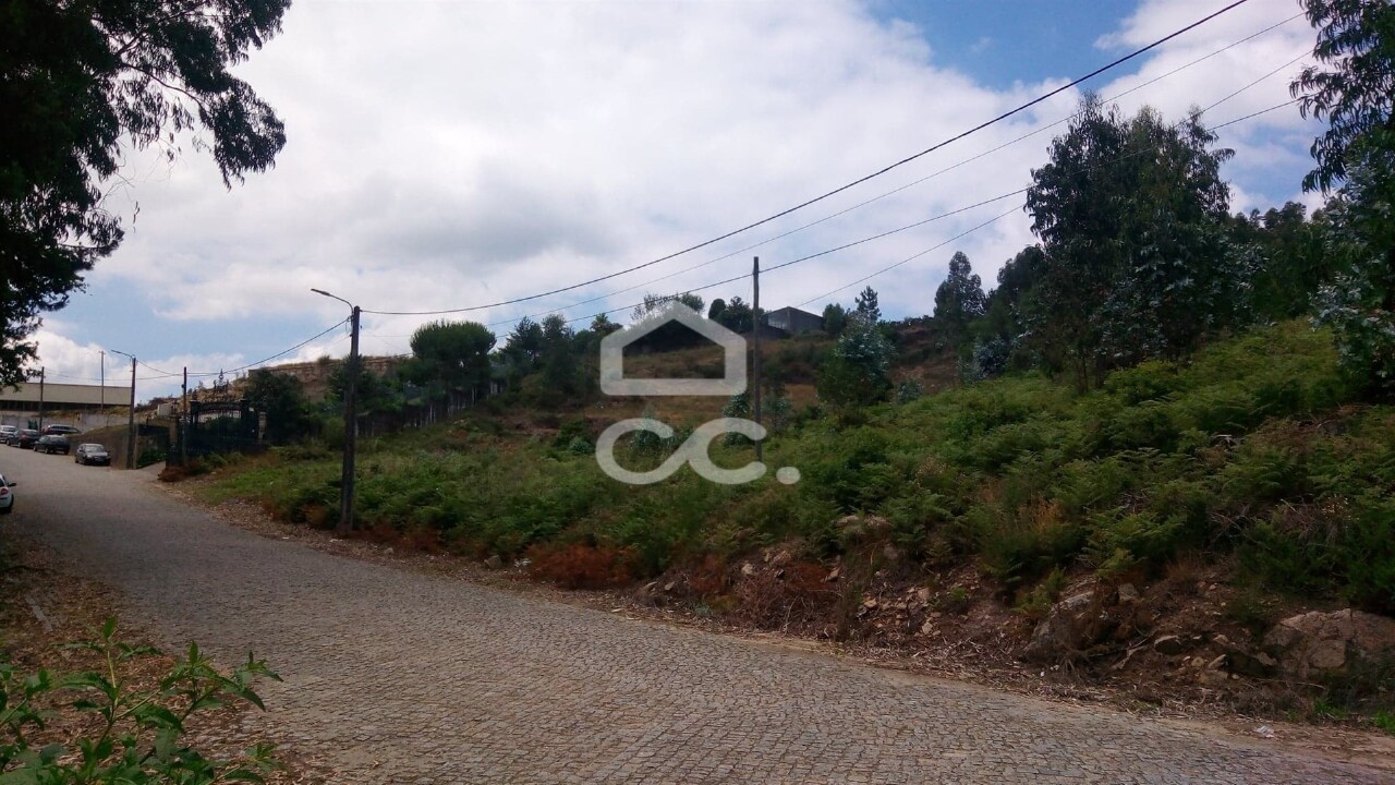 Plot / Land in Freamunde, Paços de Ferreira, Porto