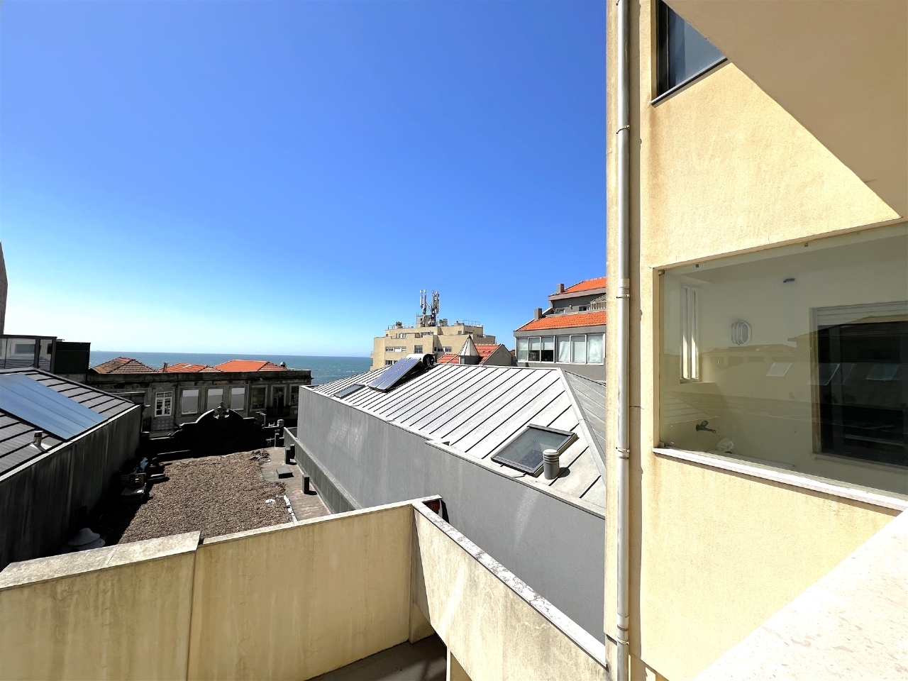 4 bed Apartment in Porto