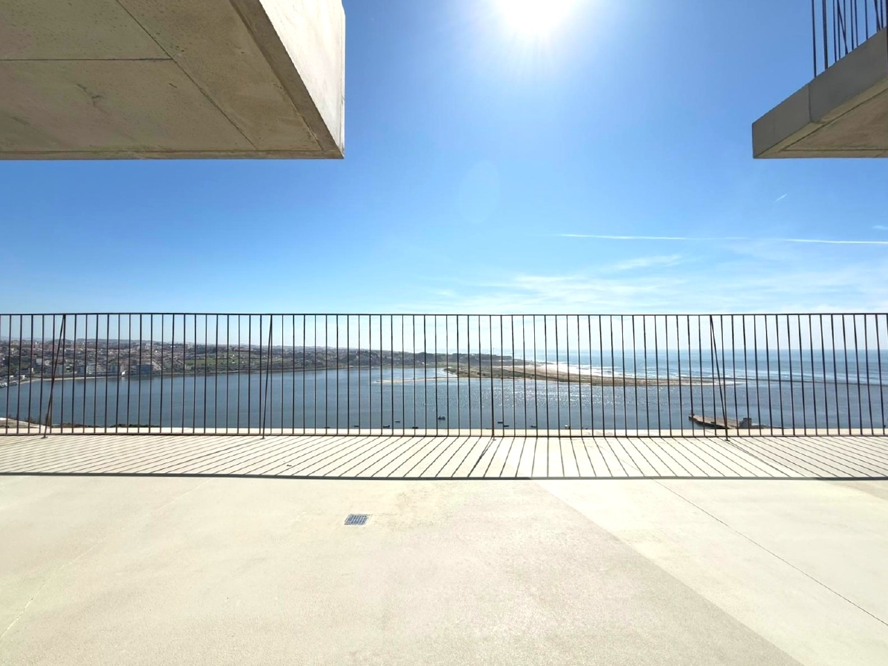 4 bed Apartment in Porto