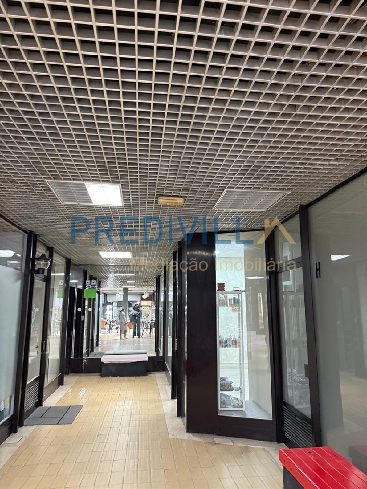 Commercieel / Zakelijk in Porto