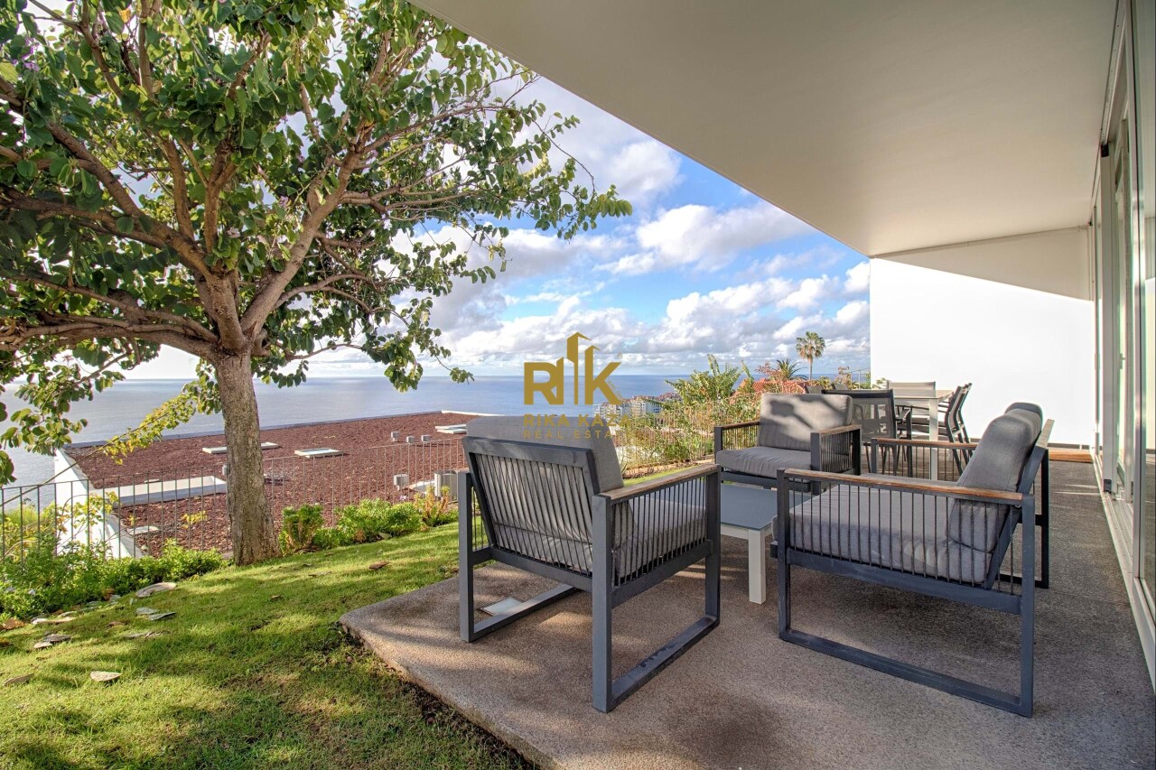 3 bed Villa in São Martinho, Funchal, Madeira