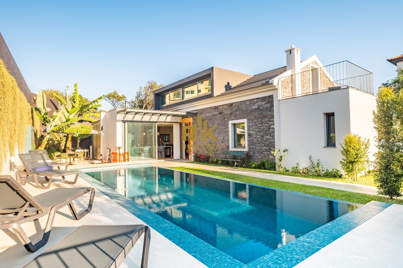 3 bed Villa in Caniço, Santa Cruz, Madeira