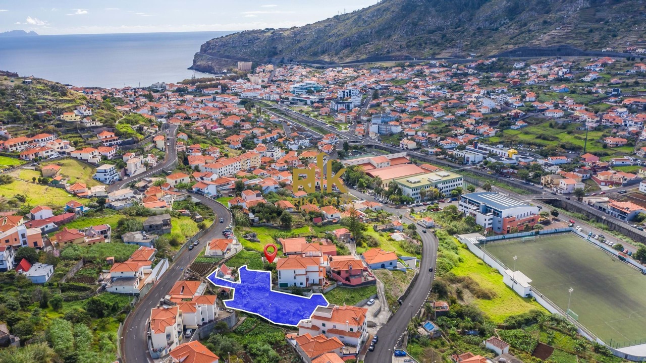 Perceel / Land in Machico, Madeira