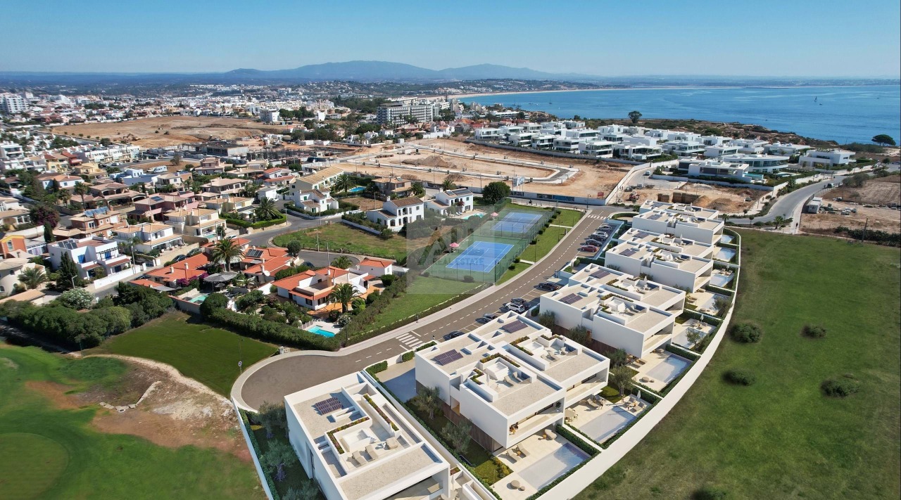 4 bed Villa in Lagos, Western Algarve