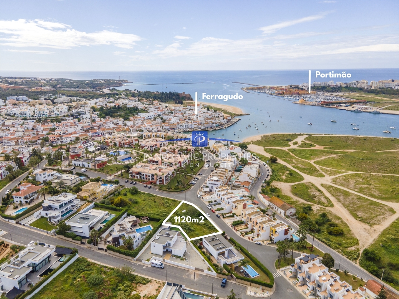 4 bed Plot / Land in Lagoa, Western Algarve