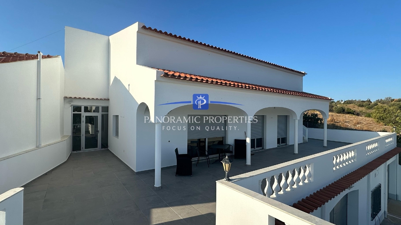 3 bed Villa in Lagos, Western Algarve