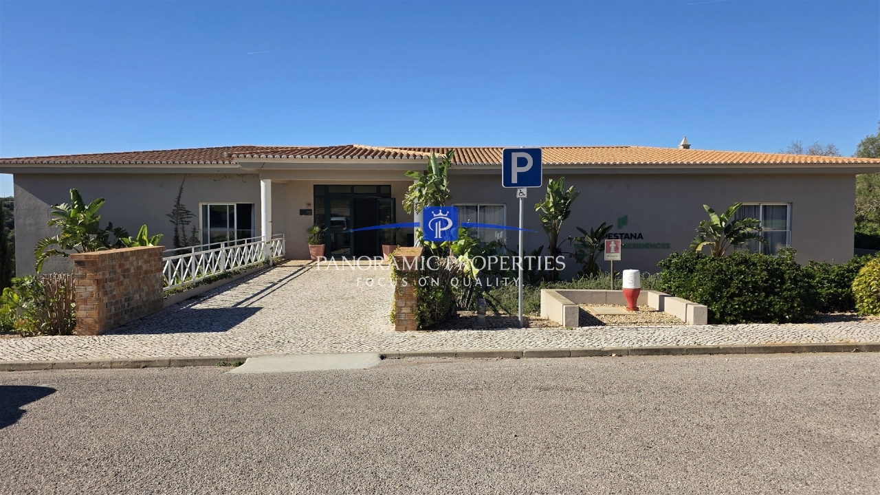 Apartment in Lagoa, Western Algarve