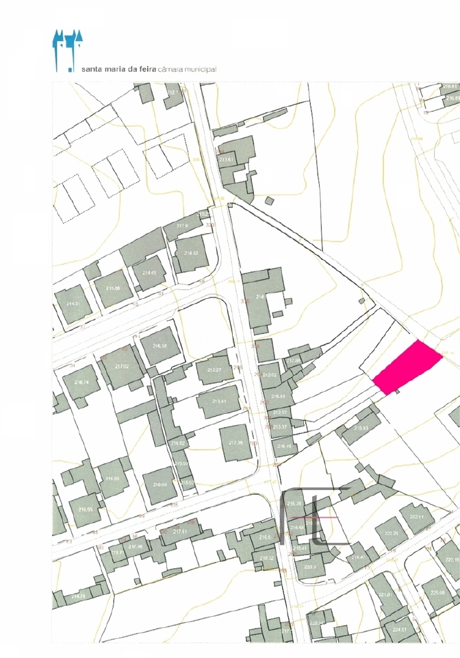 Plot / Land in Santa Maria da Feira, Aveiro