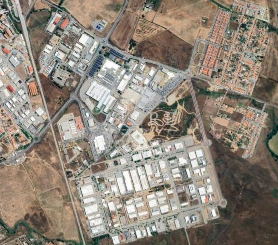 Commercial / Business in Horta das Figueiras, Évora