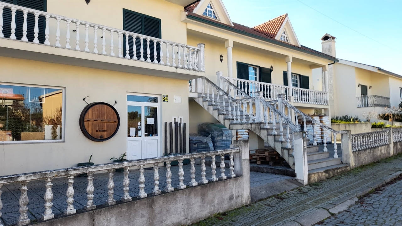 Villa in São João da Pesqueira, Viseu