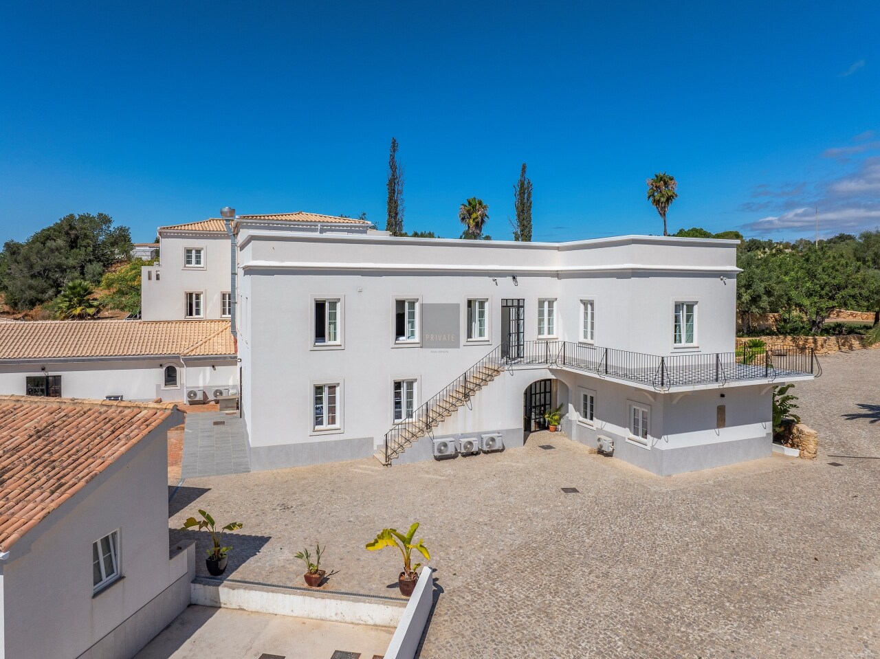 22 bed Commercial / Business in Moncarapacho, Olhão, Eastern Algarve