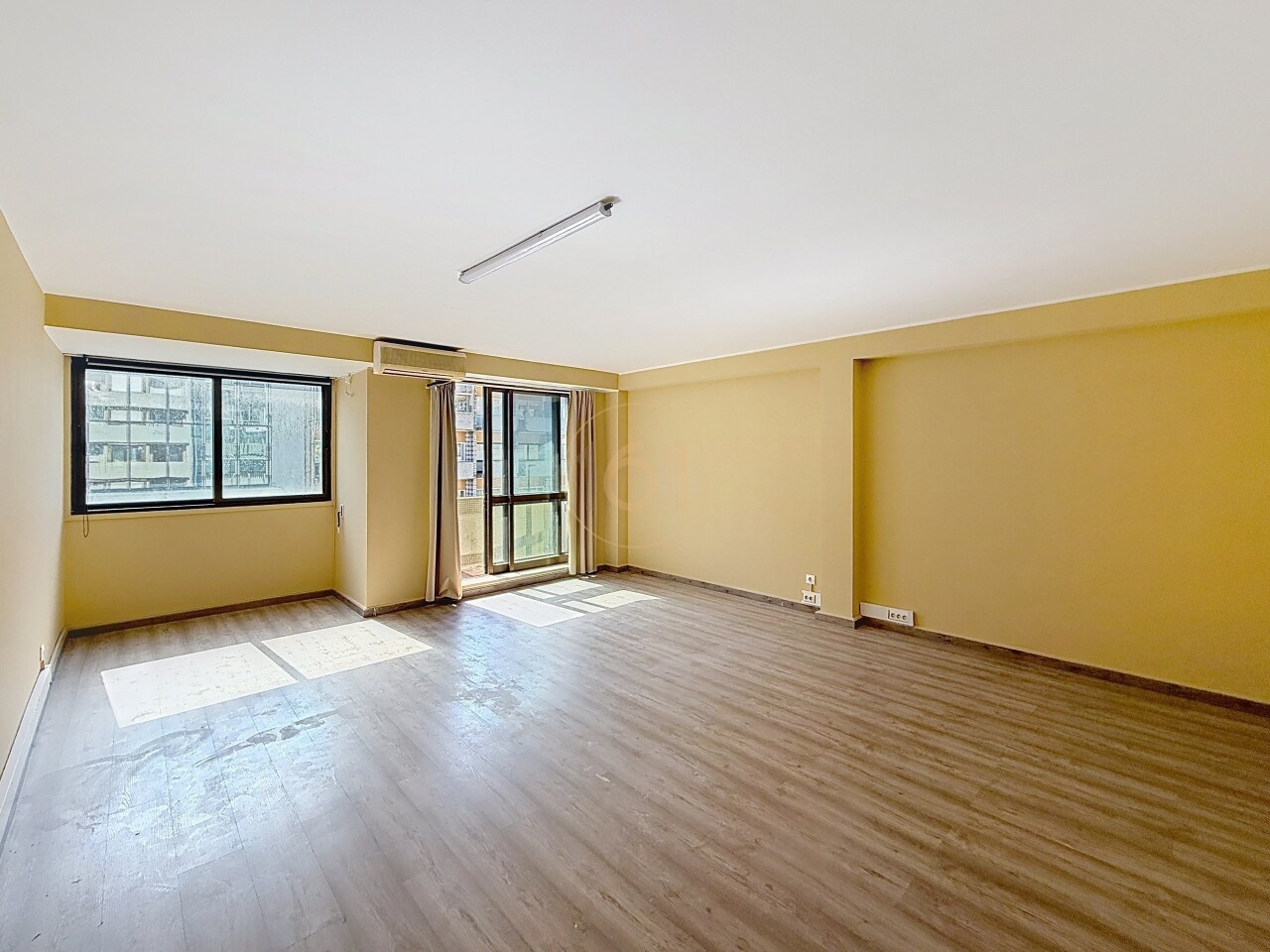 Commercial / Business in Porto