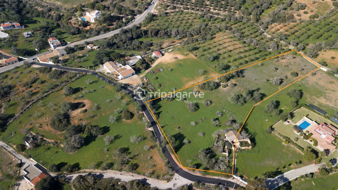 Plot / Land in Albufeira, Central Algarve
