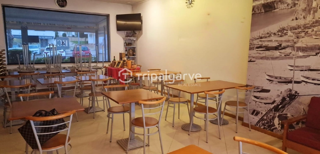 Commercial / Business in Albufeira, Central Algarve