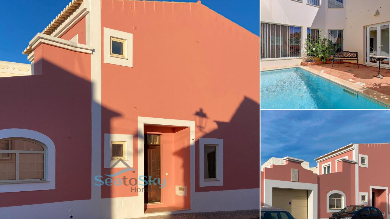 4 bed Villa in Estômbar, Lagoa, Western Algarve