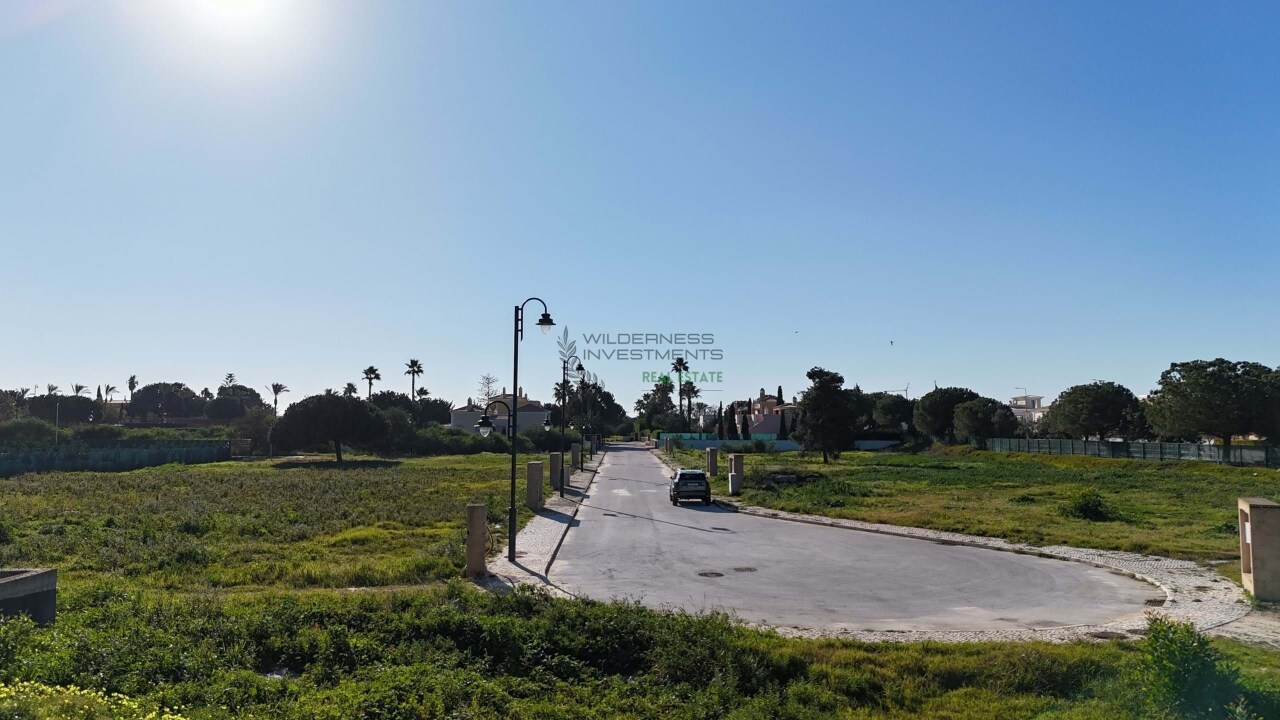 Lote / Terreno T3 em Lagos, Western Algarve