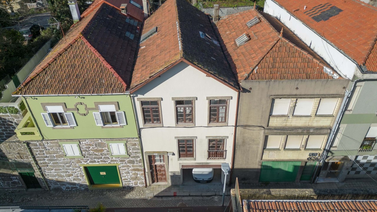 3 bed Building in Porto