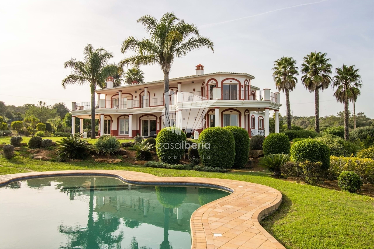 5 bed Villa in Lagos, Western Algarve