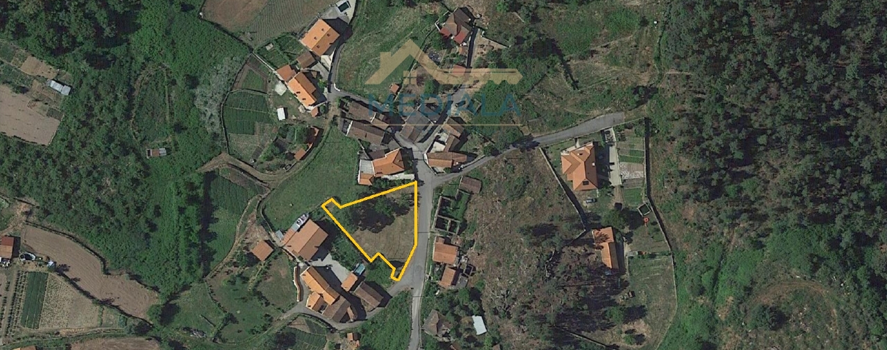 Plot / Land in São Pedro do Sul, Viseu