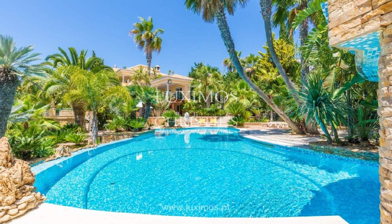 7 bed Villa in Olhos de Água, Albufeira, Central Algarve