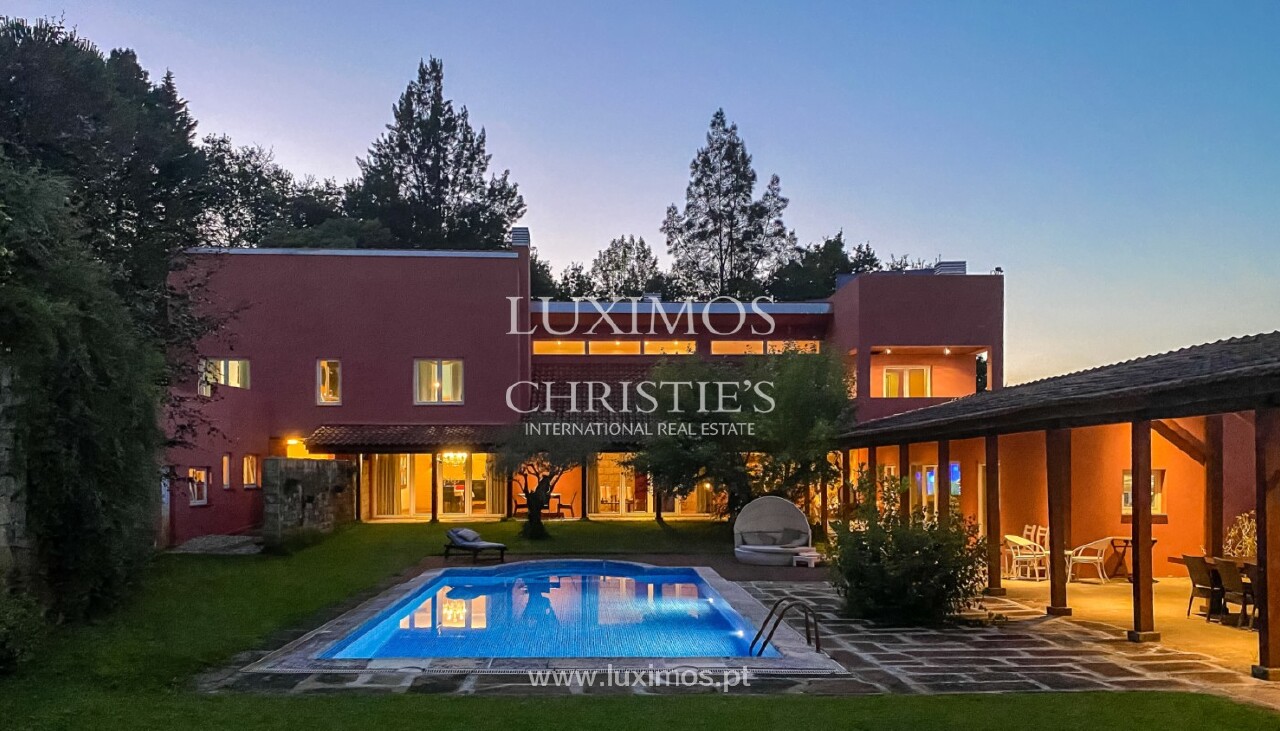 5 bed Villa in Oliveira do Douro, Vila Nova de Gaia, Porto